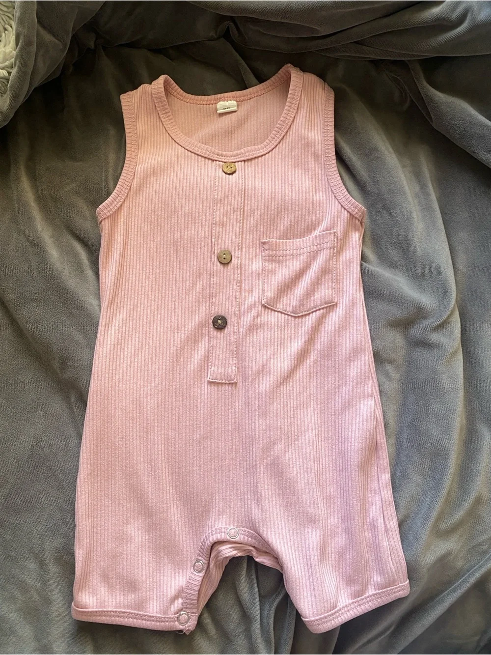 Bundle of Girl clothes 12-18 months
